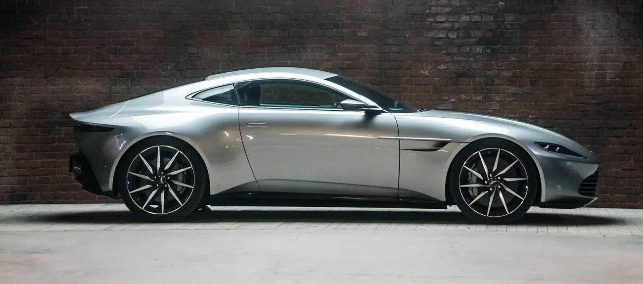 Aston Martin DB10 – James Bond