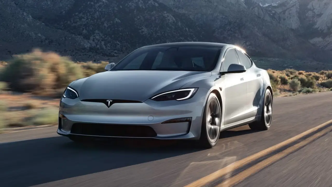 Tesla Model S (2012-)