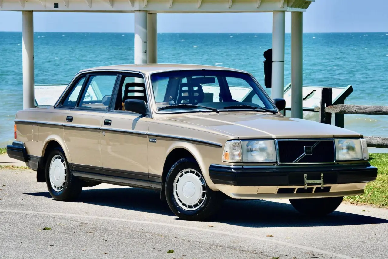 Volvo 240