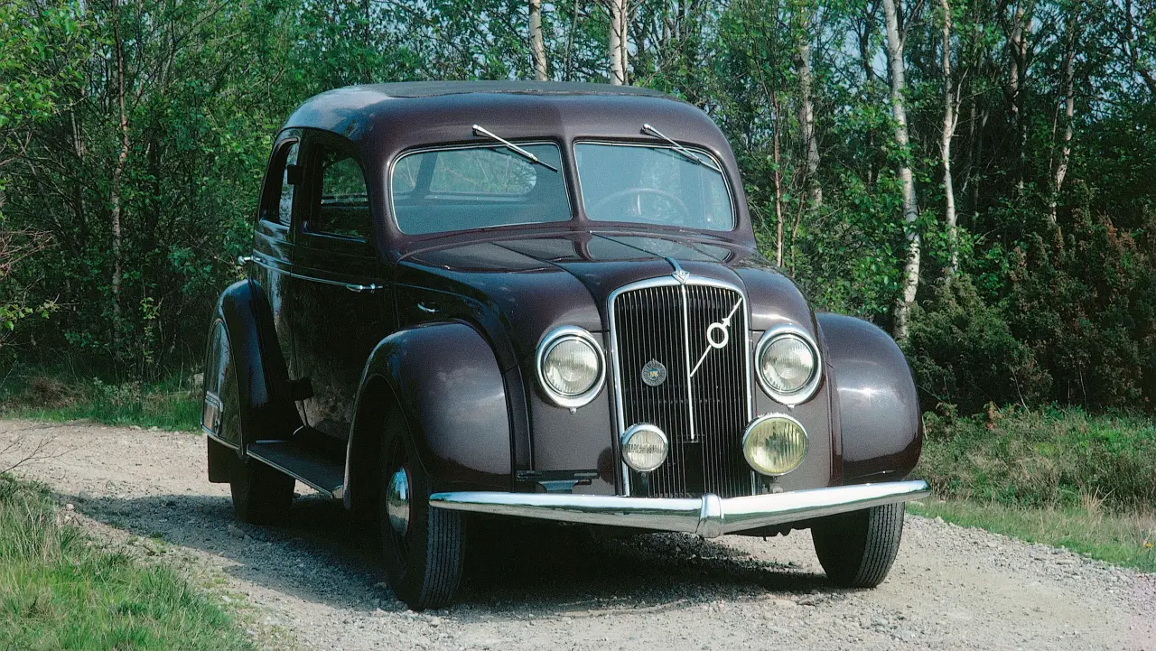 Volvo PV36