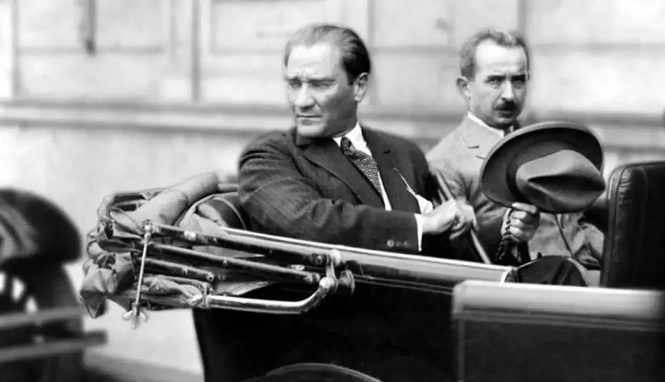 The Cars Used by Mustafa Kemal Atat�rk