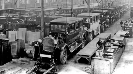 Opel: Almanya'nın Köklü Otomobil Markasının Tarihçesi