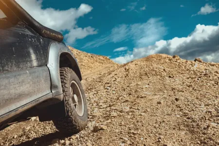 Yokuş Kalkış Desteği Teknolojisi: İcadı ve İlk Kullanıldığı Araç