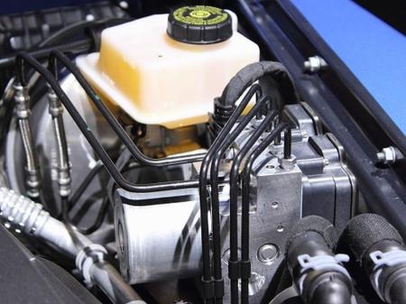 ABS Beyni Nedir? ABS Kontrol Mod�l� Ar�zas� ve Belirtileri