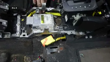 Airbag Beyni Nedir? Nas�l �al���r? Tamir Edilir mi?