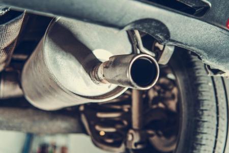 T�kal� Egzoz Belirtileri Nelerdir? Egzoz Susturucu Neden T�kan�r?