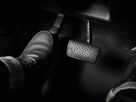 Fren Pedal�n�n Zor Bas�lmas�n�n Nedenleri ve ��z�m Yollar�