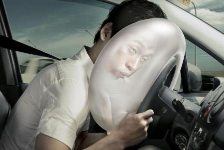 Hava Yast��� Nedir? Airbag (SRS) Sistemi Nas�l �al���r?