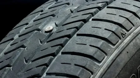 Lastiğe Çivi, Vida Batarsa Ne Yapılmalı?