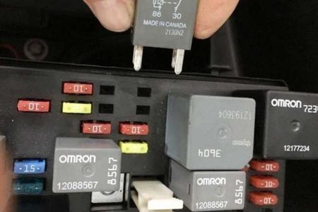 Yak�t Pompas� R�lesi ve Ar�za Belirtileri