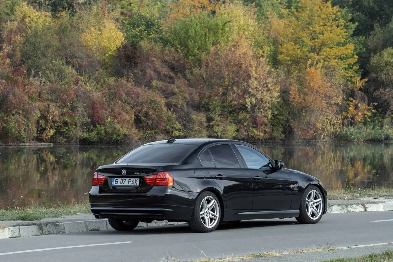 BMW E90 3.20d 2010